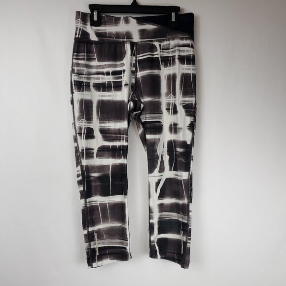 Nike Dri-Fit Stretch Workout Womens Leggings Sz XS Blk/Wht/Brwn Print - Picture 2 of 13